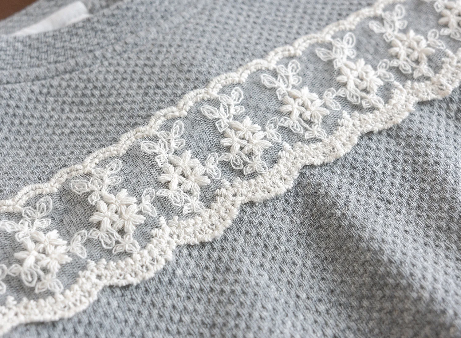 Mädchen-Sweatshirt-Set mit Spitzenbesatz, Frühling/Herbst, dehnbare Freizeit-Hose, Kinder, weich, bequem, zweiteiliges Set, Freizeitkleidung für Babys – Detail 6