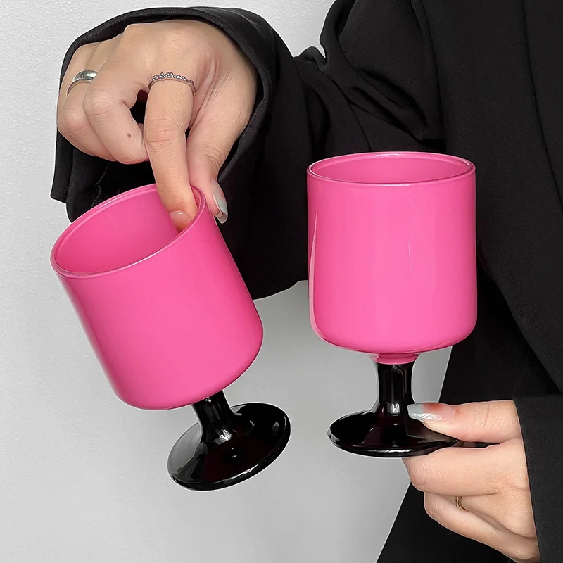 

Ретро розовые черные чашки с короткими ножками, стеклянная посуда для напитков, домашняя вечеринка, бар, бокал для шампанского, сверкающее вино, сладкое вино, чашки для сока, кухонные принадлежности