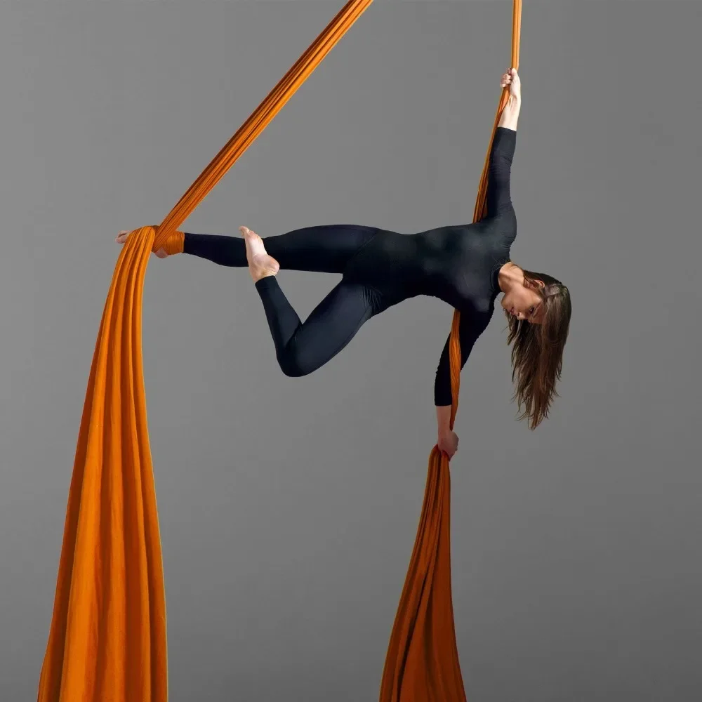 Wellsem 8x1.5M  Aerial Yoga Silks Set Low Stretch Hammock Trapeze Inversion Fly with Figure 8 Carabiner Swivel 3 In 1 hardware