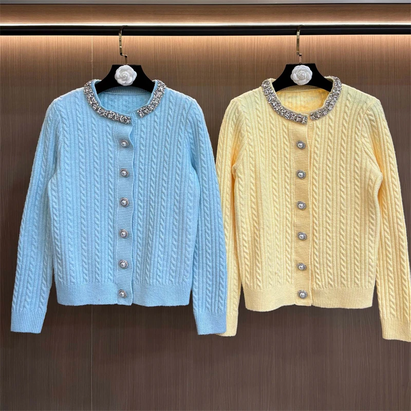 

Весна 2026, женское ожерелье с круглым вырезом и бриллиантами, украшенный вязаным кардиганом Y2K, модный трикотаж, верхняя одежда для поездок на работу