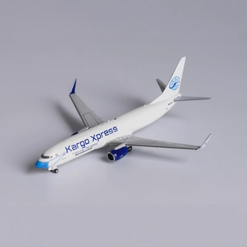 NG Diecast Scala 1/400 Kargo Xpress Modello in lega di aereo Kargo Xpress B737-800/w 9M-KXB Gioca con aereo Toy Boy Confezione regalo