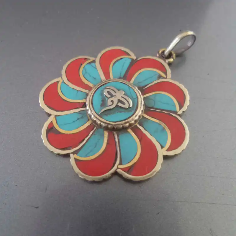 Tibetan Amulet Kalachakra Buddha Eye Nepal Sunflower Pendants Colorful Stone TBP143