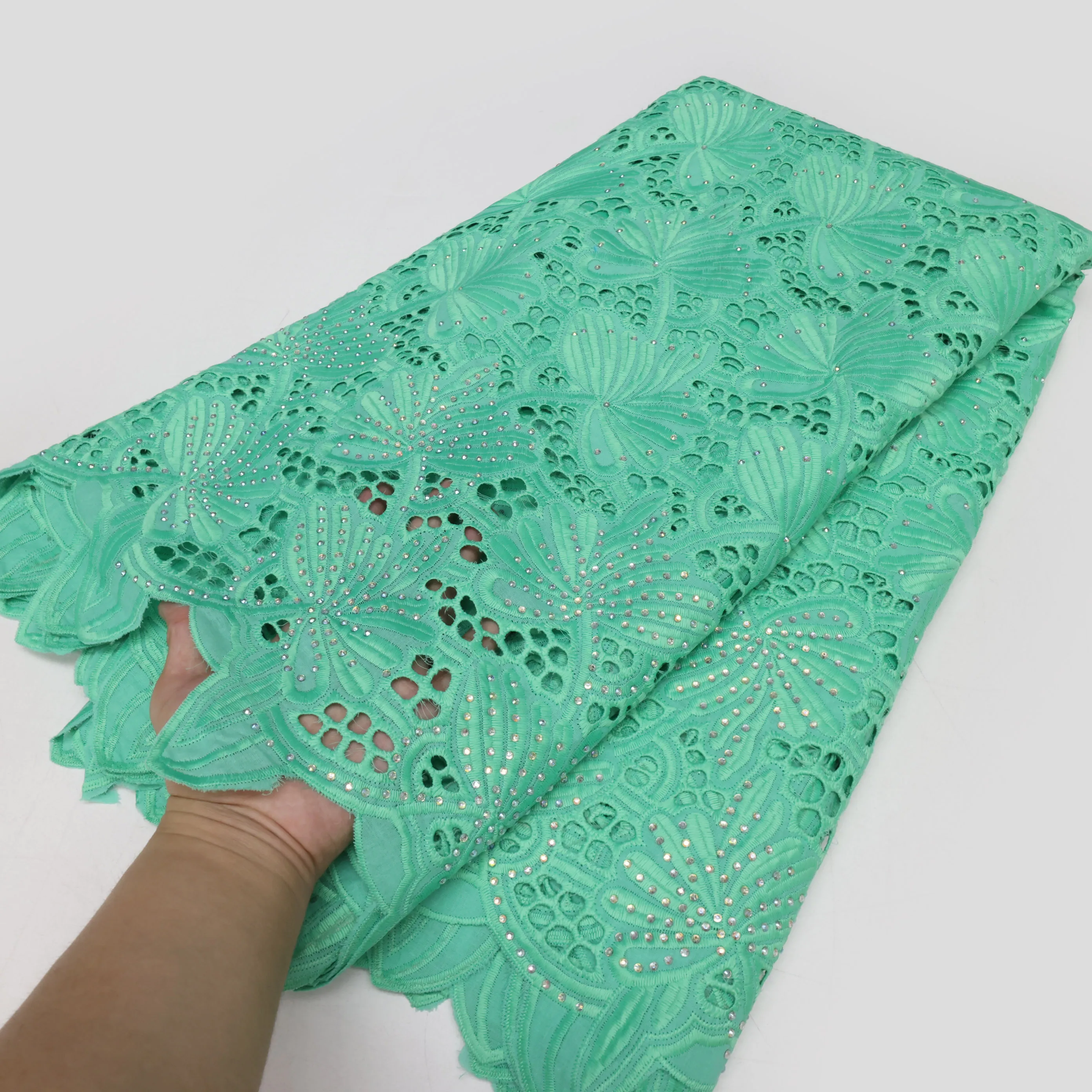 

African Cotton Lace Fabric 2025 High Quality Nigerian Embroidery Lace Swiss Voile Lace For Women Holiday Party Dress