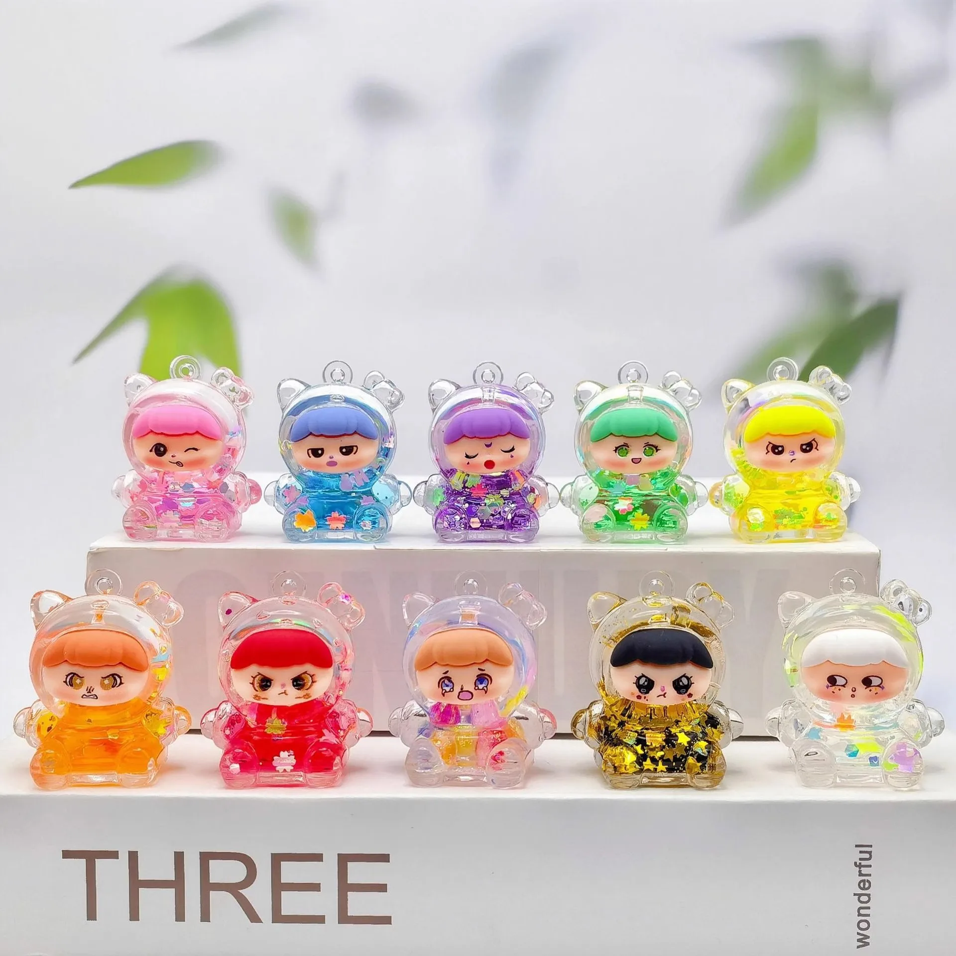 

1PCSTide play cartoon into oil quicksand doll ornaments gift keychain acrylic doll