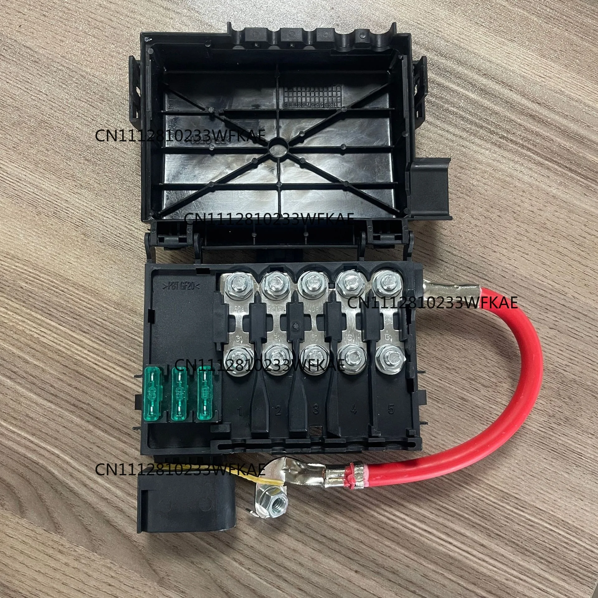 1J0937550A Fuse box for Golf 4 Bora MK4 1J0937617A 1J0937617D