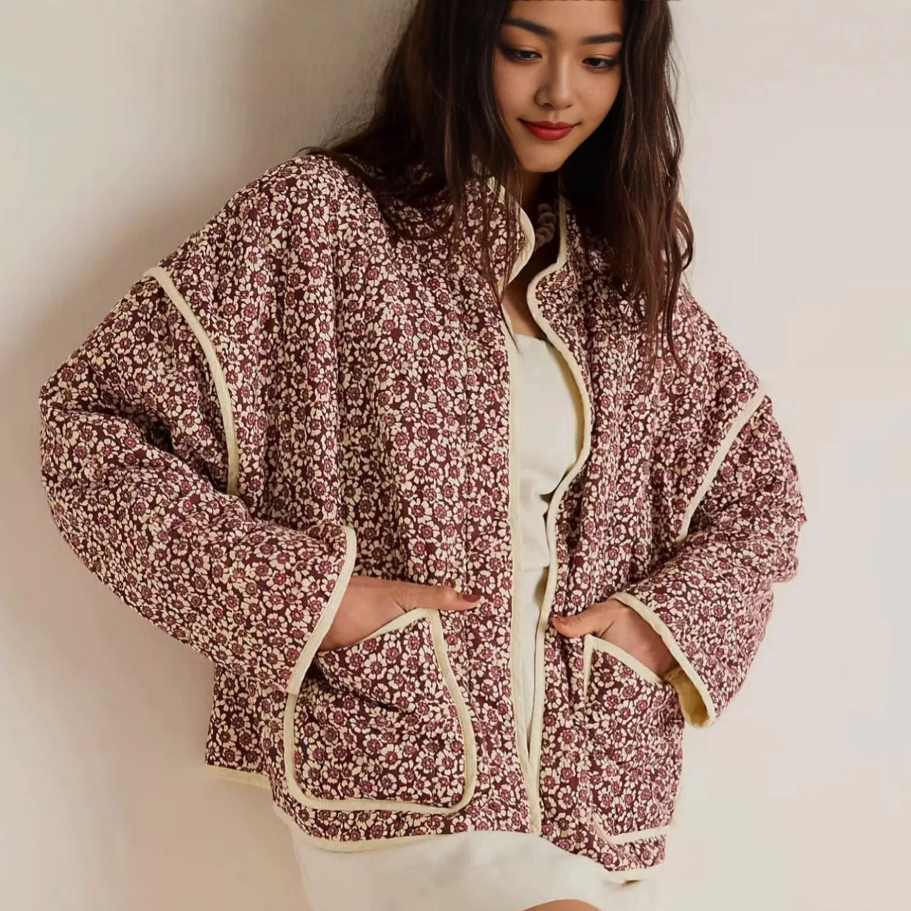 

Printed Women's Autumn Padded Coat Contrast Color Round Neck Pockets Female's Quilted Jacket Stylish Loose Fit Coat For Lady