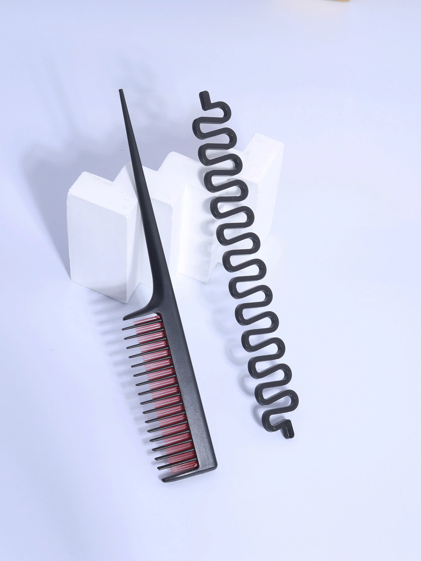 

Инструмент для укладки волос из 2 предметов, комбинированная расческа для хвоста мыши и инструмент для плетения кос, специально для париков из настоящих волос