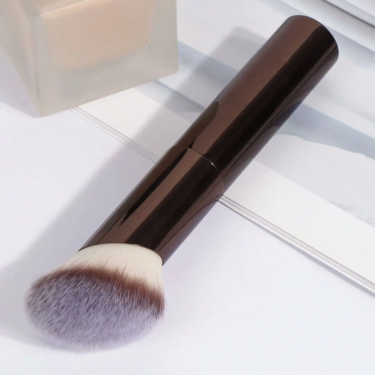 1pc Professional Foundation Brush Set, Beveled Tubular Makeup Brush, Tools With Soft Fiber For Easy Carrying, Brush For T