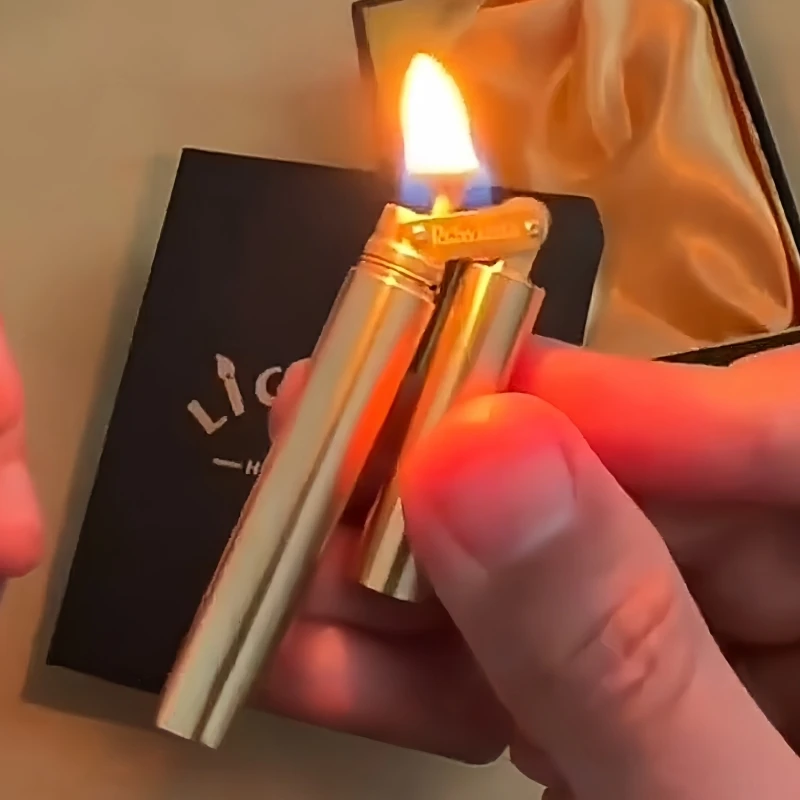 

Pure Copper Stainless Steel Open Flame Lighter, Creative Decompression Grinding Wheel Double Section Stick Lighter
