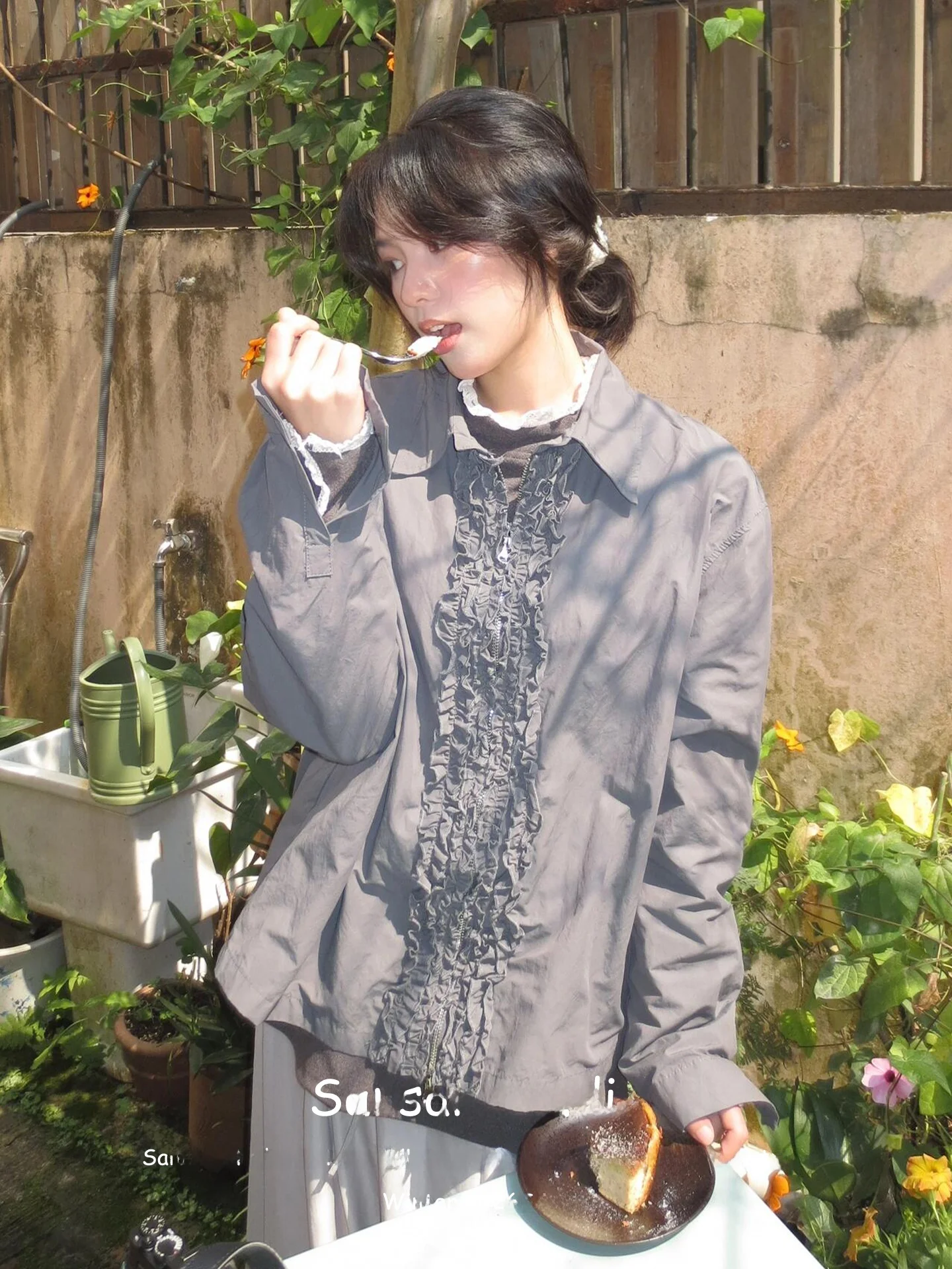 

Американская винтажная куртка с рюшами для женщин, повседневная, на раннюю весну, свободного кроя, на молнии, для прогулок и поездок на работу