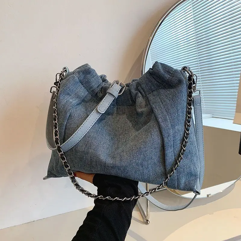 In Vogue Lazy Wind Portability Large Capacity High-end Version Three-dimensional Denim Bag Female Shoulder Bag