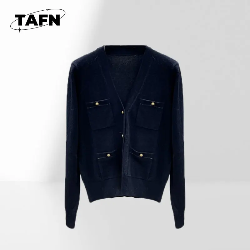 

25 Retro Cashmere Cardigan Sweater – Luxurious Warmth and Timeless Style Luxurious Warmth for Everyday Wear in 2025 AJ2904