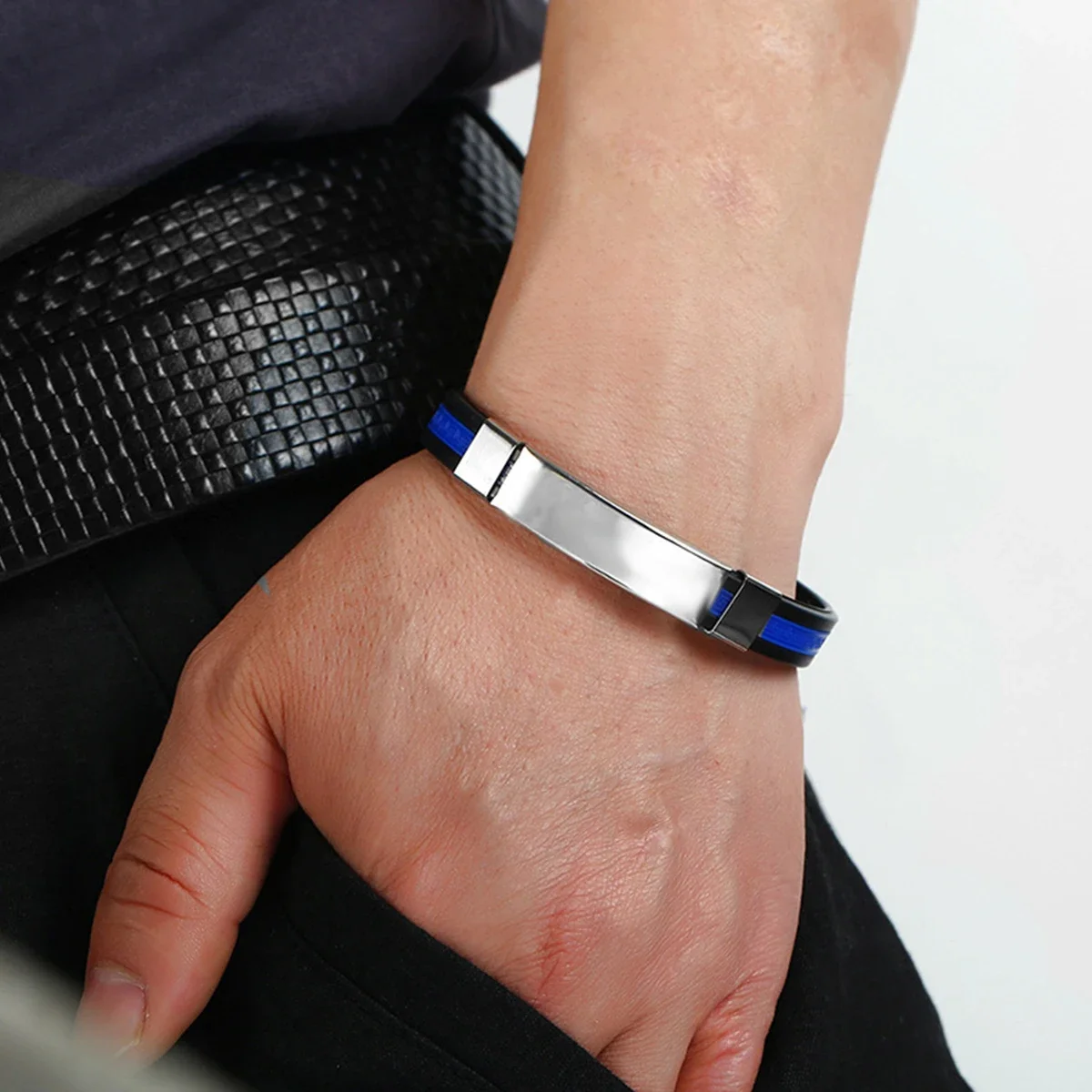 Fashion Men's Bracelet Stainless Steel Buckle Silicone Wristband Basketball Sports Bracelet Simple Jewelry Gift