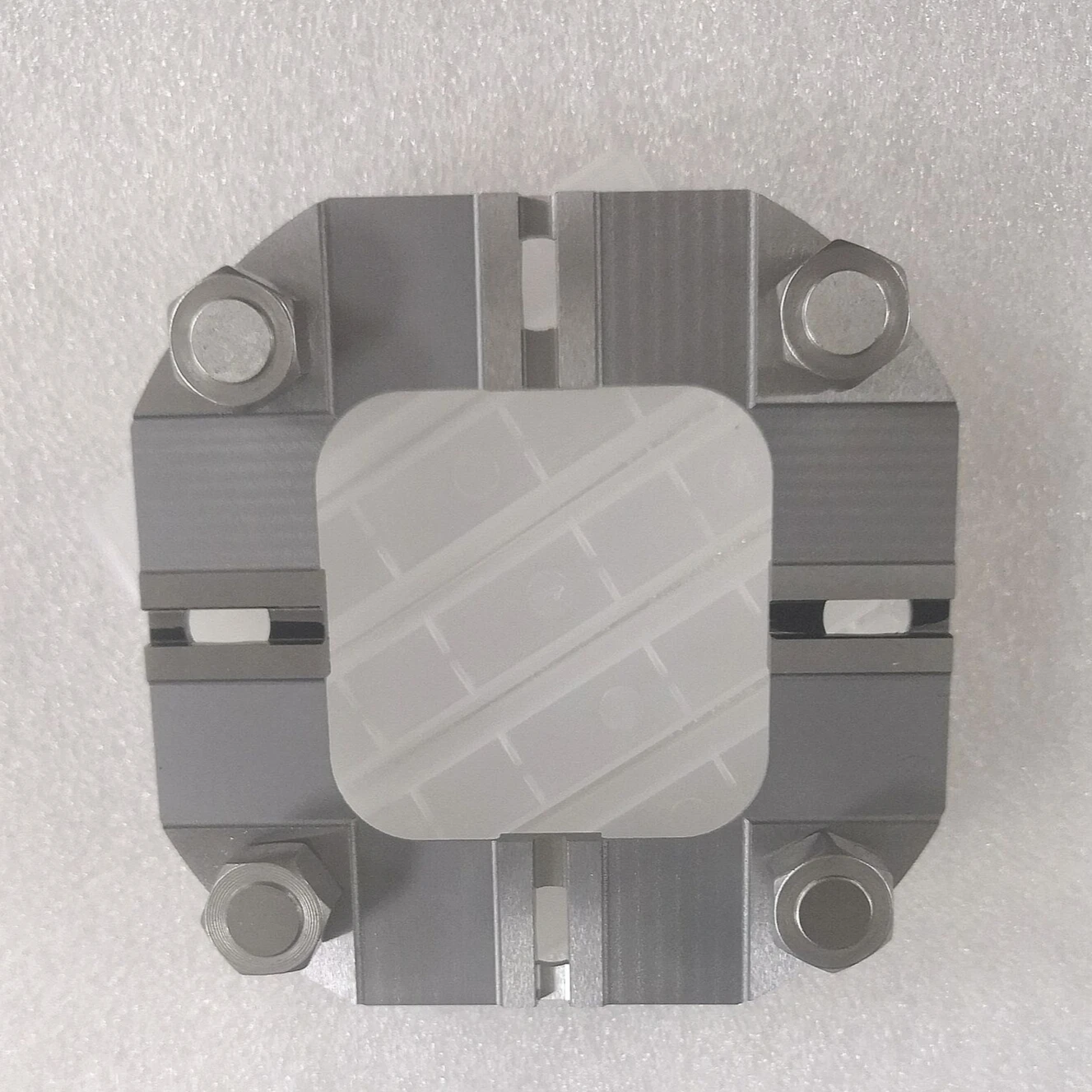 

90 * 90 * 5 Strong G-piece Fixture, Divided Into Middle Spring Pieces