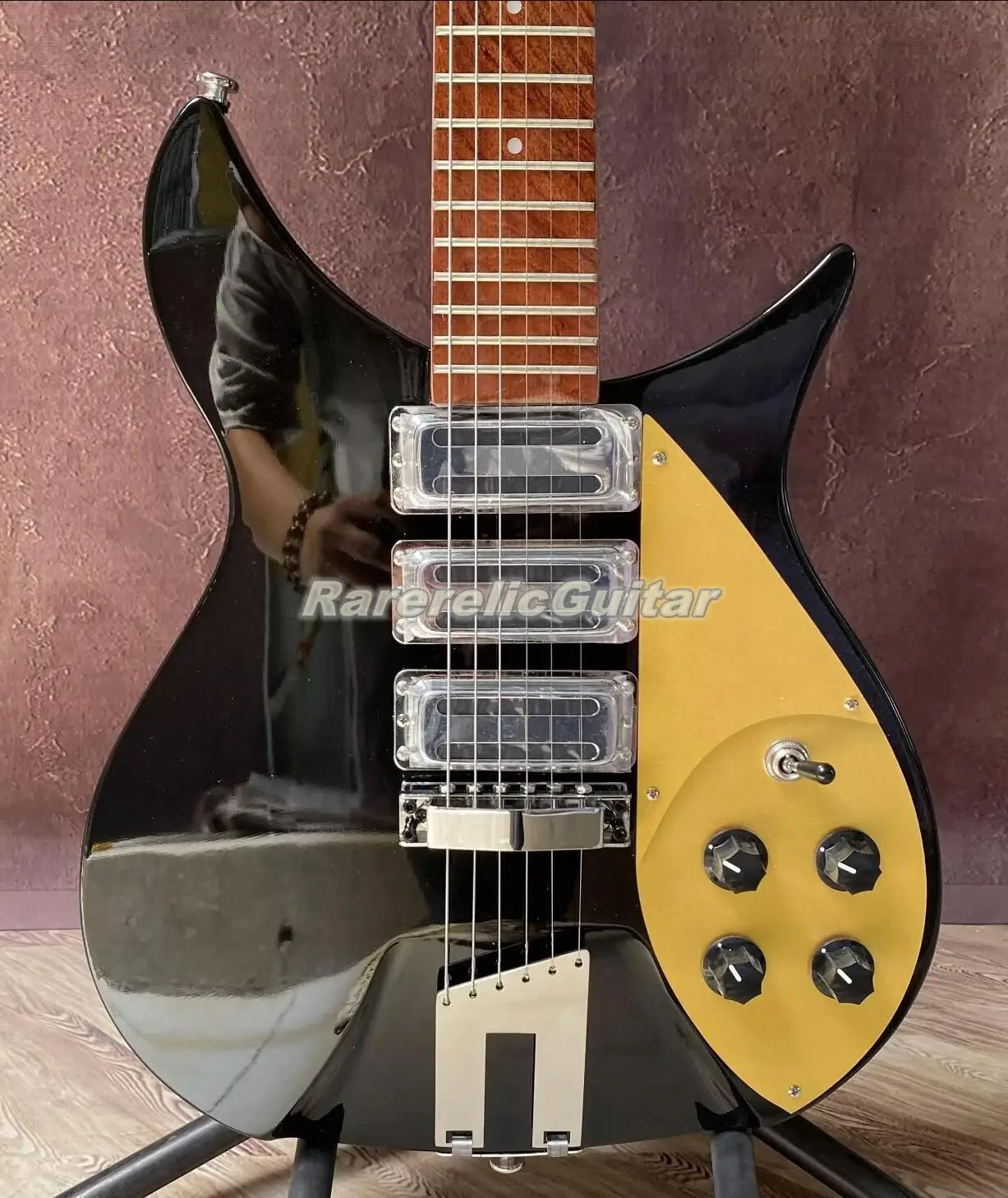 325 6-string Black Electric Guitar, Rosewood Body,3 Mini Pickups, Gold Pickguard