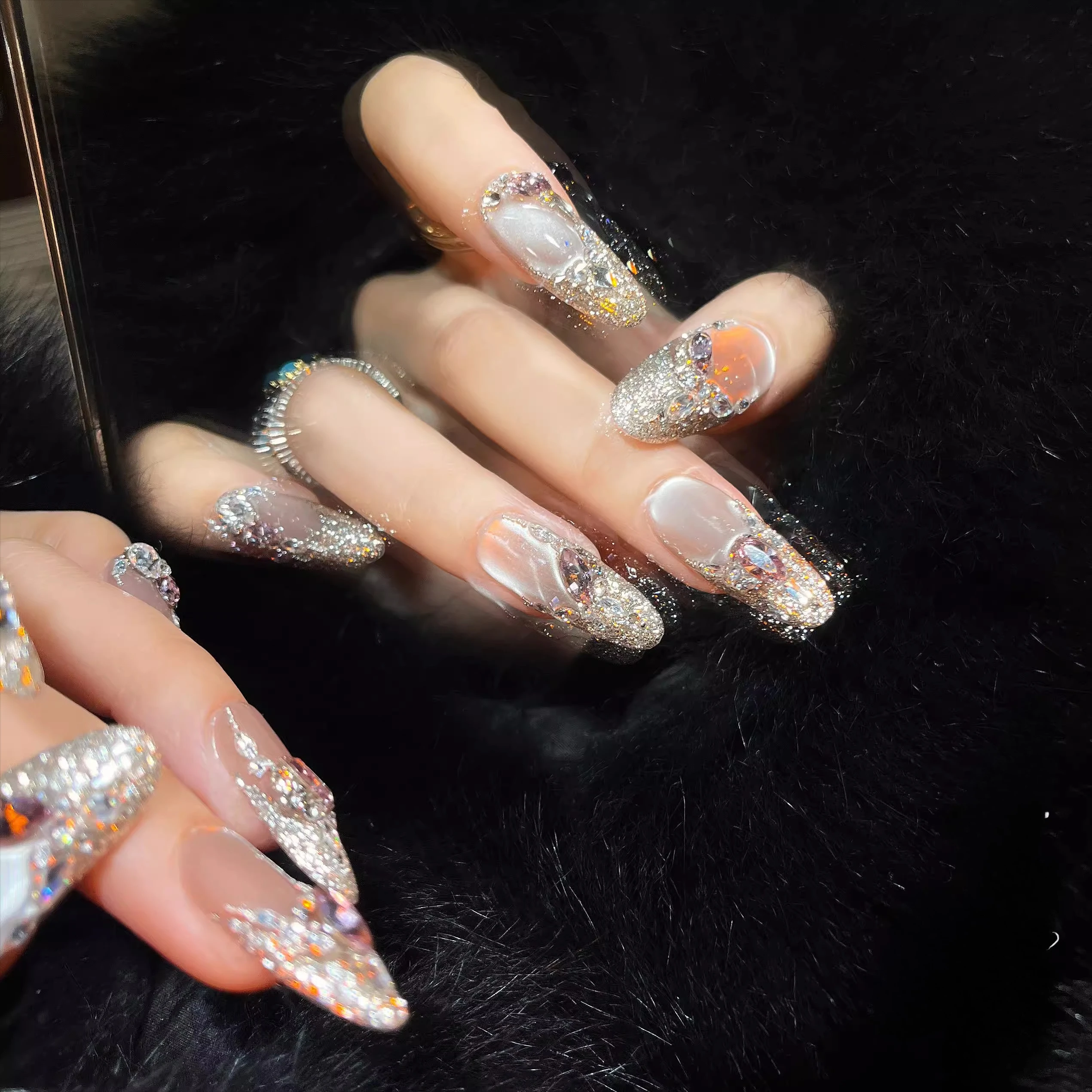 

Hand-worn Armor Medium and Long Pure Hand-painted Nail Art Finished Broken Diamonds New Year's High-end Custom Products