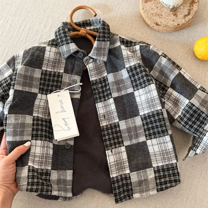 Children's shirts 2024 winter new boys and girls thickened plaid shirt baby polished shirt jacket