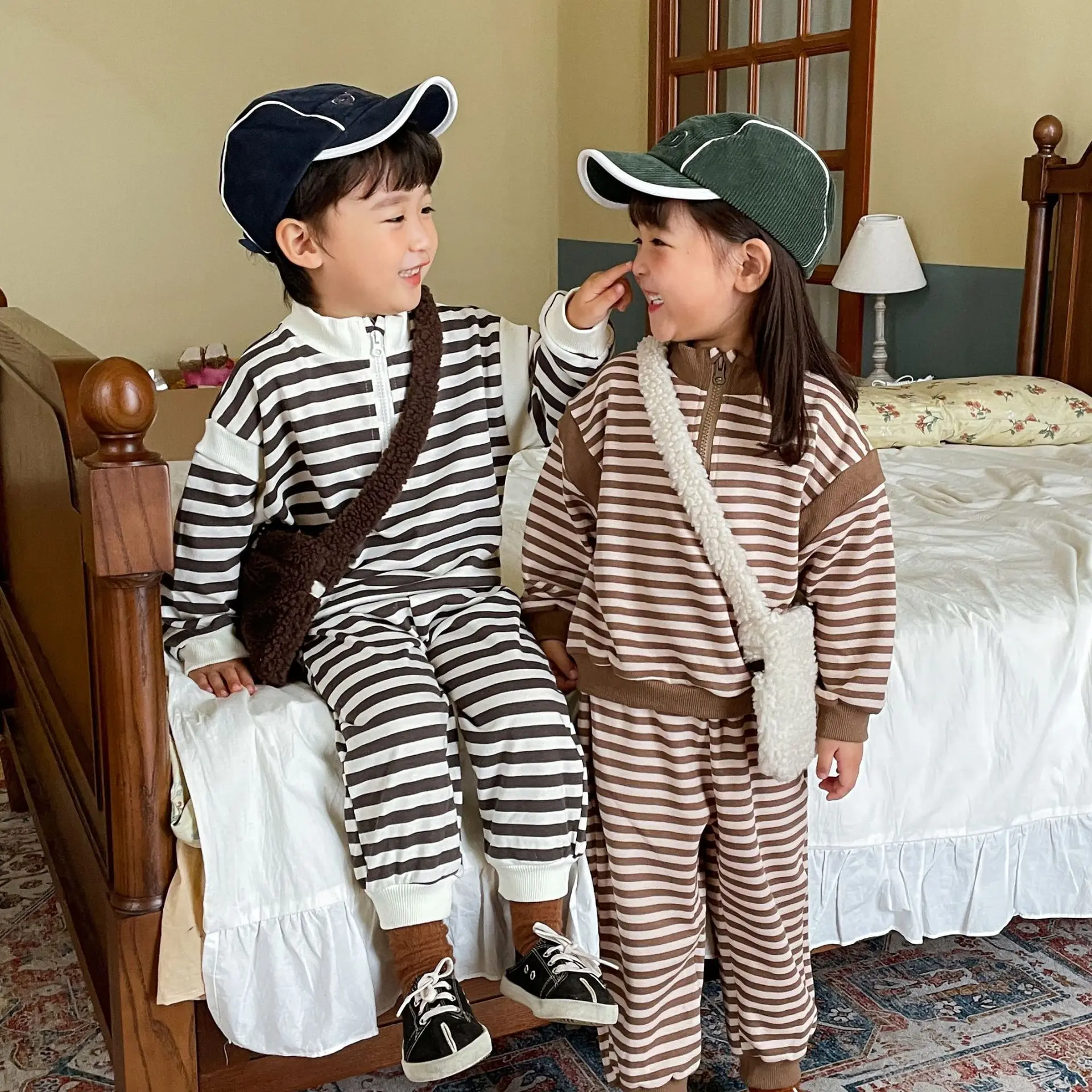 

Sister and brother Clothes Set Korean Style 2024 Autumn Boys Girls Striped 2pcs Cotton Pullover And Pants Baby Kids Sprots Suit