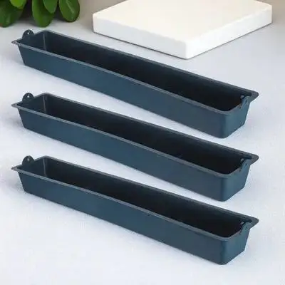 

3pcs Chicken Feeder Anti-spreading Trough Plastic Hanging Cage Supplies for Chickens Ducks Pigeons Quail Pet Birds Farm Use