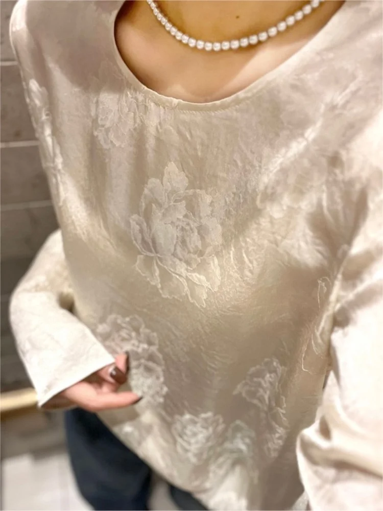 

Новая китайская блузка с вышивкой пионов, длинными рукавами и круглым вырезом из ацетатной ткани, женская, летняя, 2026, винтажная, в национальном стиле