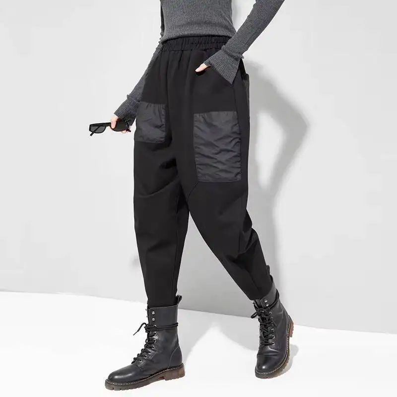 Pantaloni Harlan da donna Primavera/Estate Nuovi pantaloni classici da nove minuti con cuciture di personalità scura e tendenza della moda