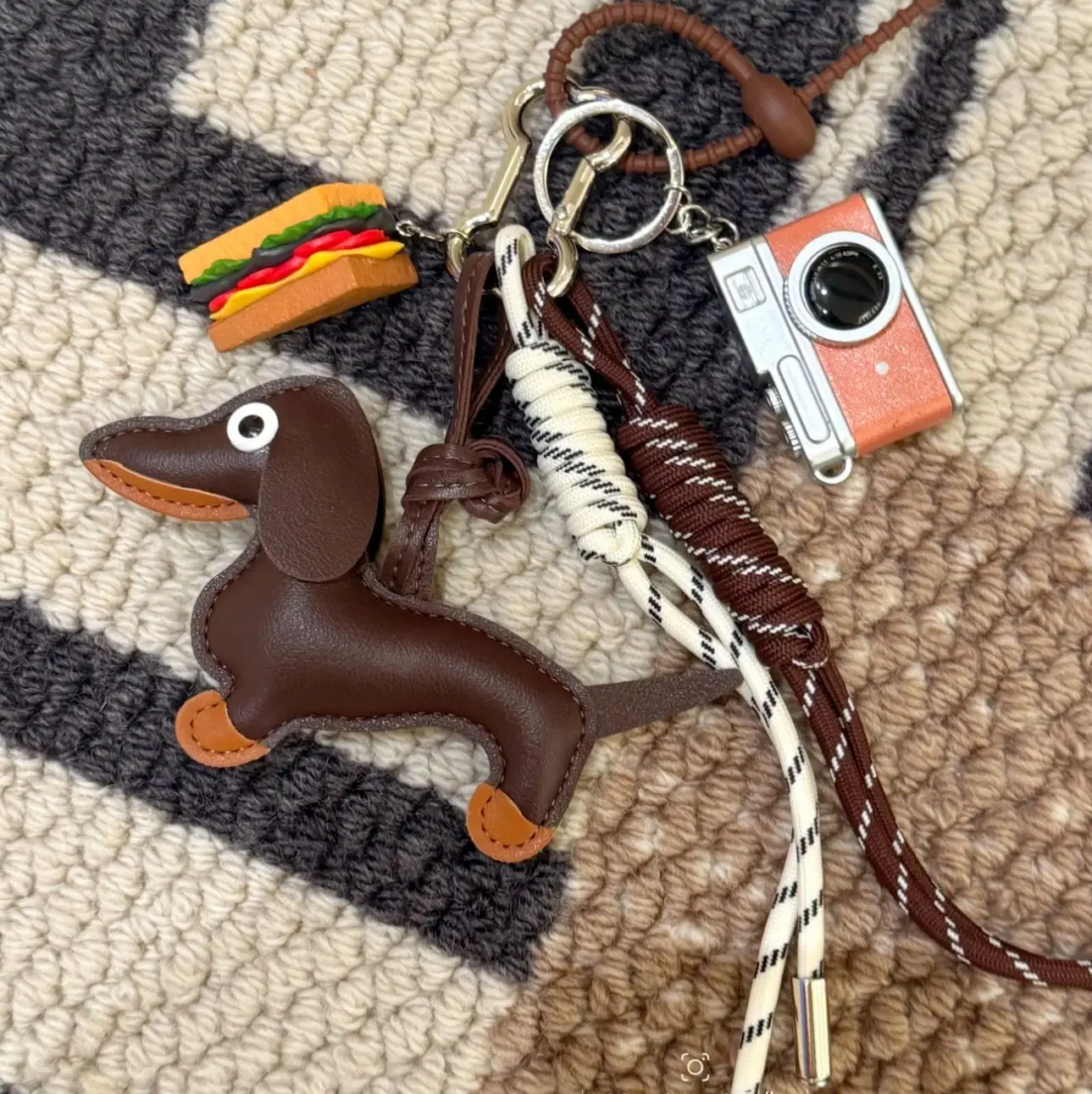 2024 Autumn Leather Sausage Dog Bag Decorative Pendant Car Keychain Korean Explosive Car Hanger Bag Accessories