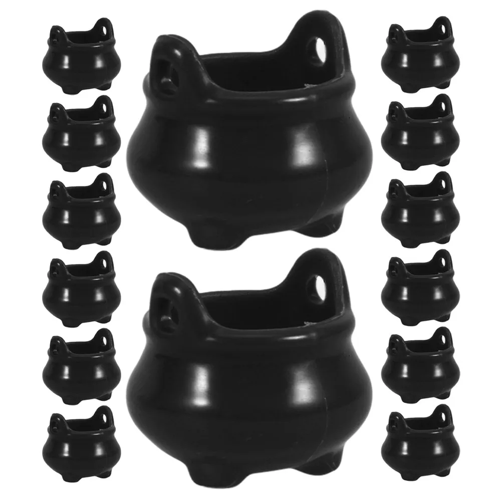32Pcs Miniature Witch Cauldron Set Plastic Halloween Cauldrons for Decoration Party Setup Micro Landscape Props