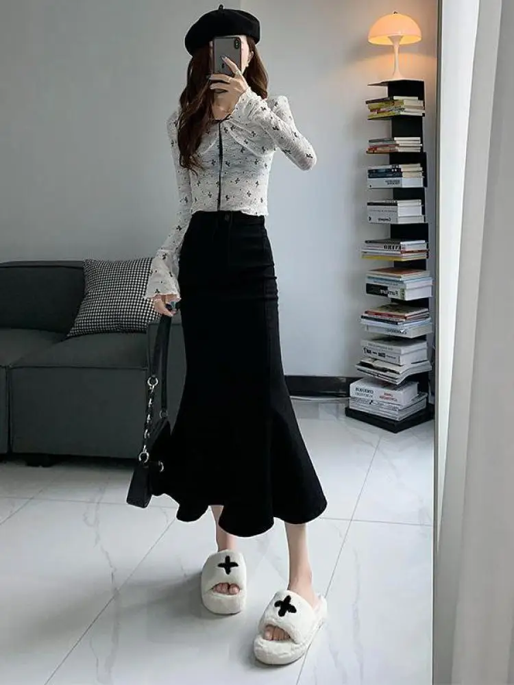 

Корейская винтажная черная потертая джинсовая праздничная длинная юбка с запахом на бедрах «рыбий хвост» женская осенняя элегантная универсальная тонкая джинсовая юбка с высокой талией