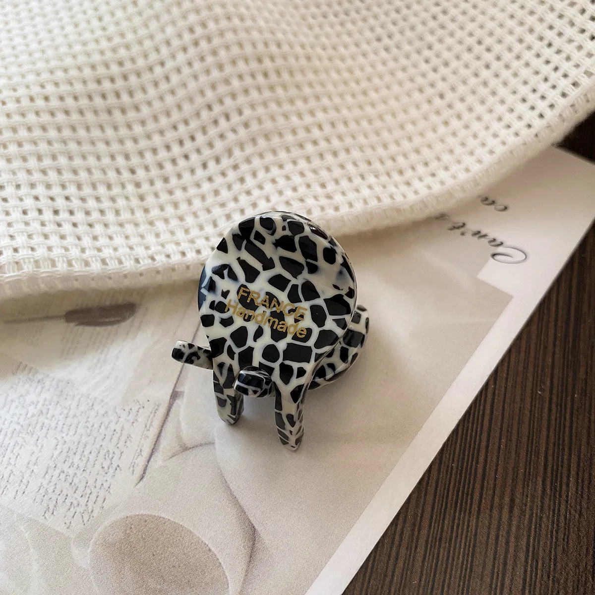 

Hair Claw French Retro Acetate Crab Hair Clip Elegant Side Pin Hairpin Clip Girls Women Hair Accessories