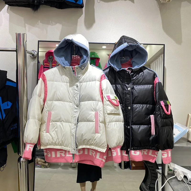 2025 Nuovo inverno colore a contrasto donna con cappuccio moda di alta qualità casual stampa di lettere allentate addensare piumino d'anatra bianco