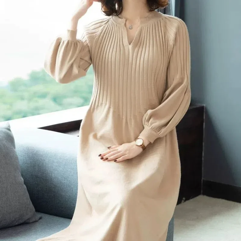 

Fat Mm Large Size Light Mature Style V-neck Knitted Dress Women 300 Pounds Foreign Sweater Autumn Winter New Bottoming Dresses