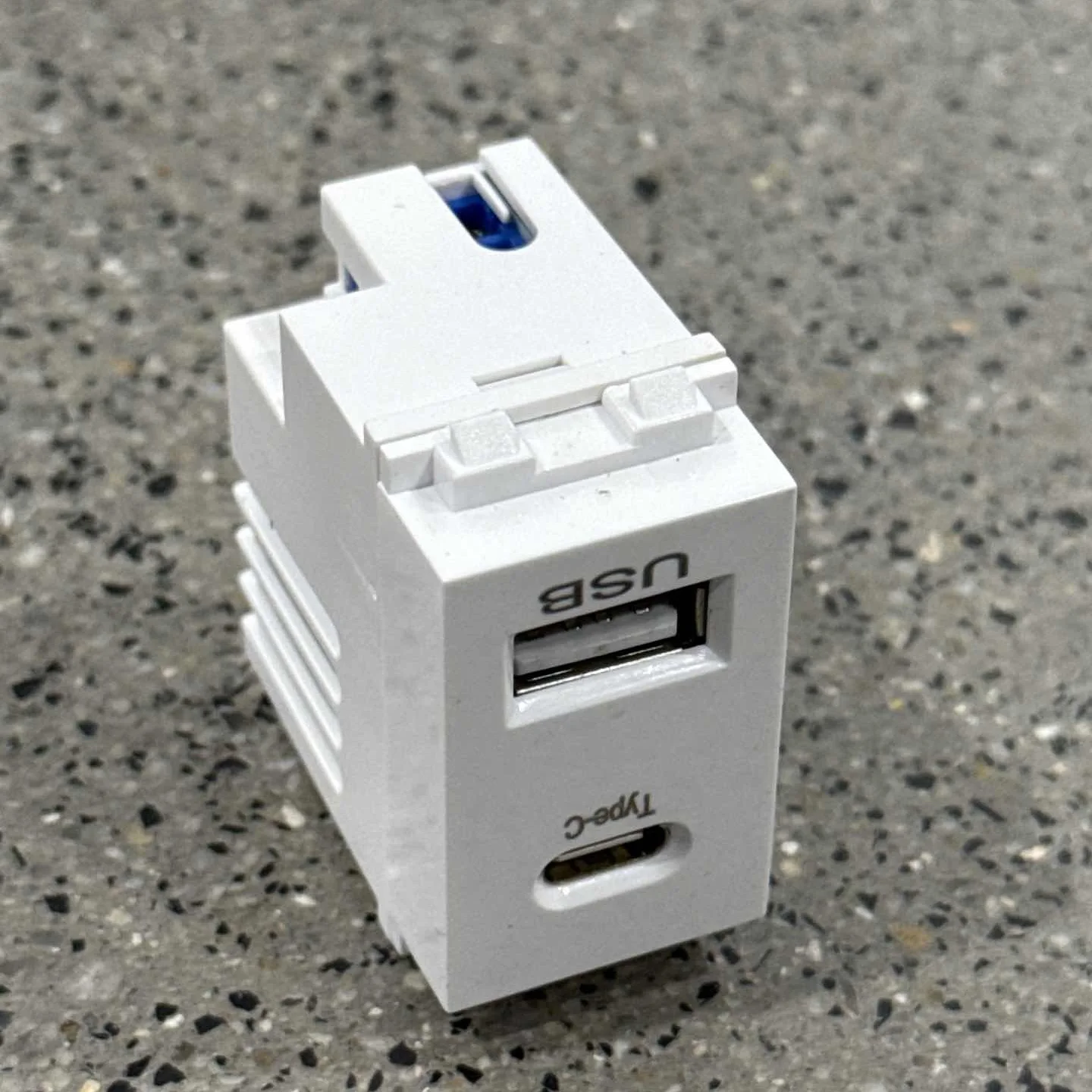 1Pcs 220V Mobile Phone Charging Panel Socket USB+Type C Power Module 5V Transformer 2.1A Charging Power Socket Switching Adapter