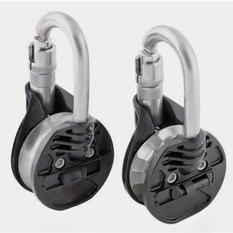 Integrated pulley with lock, high-efficiency pulley, one-way pulley