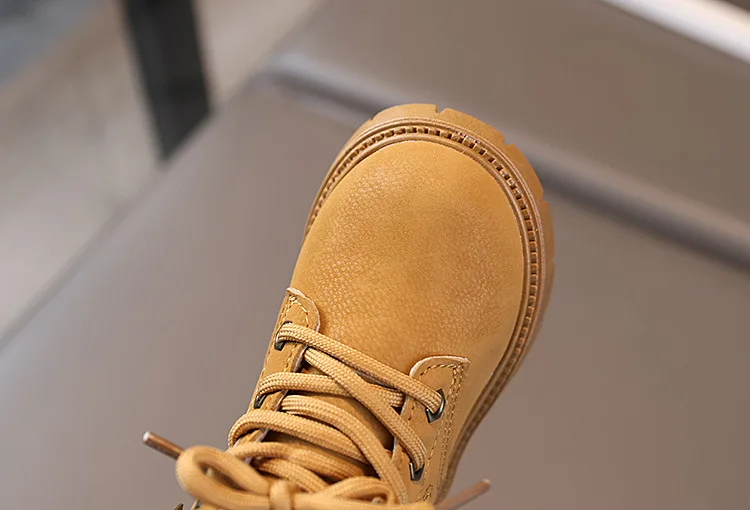 Neue Kinder-Modestiefel Winter Verstärkte Jungen- und Mädchenstiefel Rutschfeste Warme Lederstiefel mit Seitenreißverschluss Einfarbige Kinder-Freizeitschuhe – Detail 9