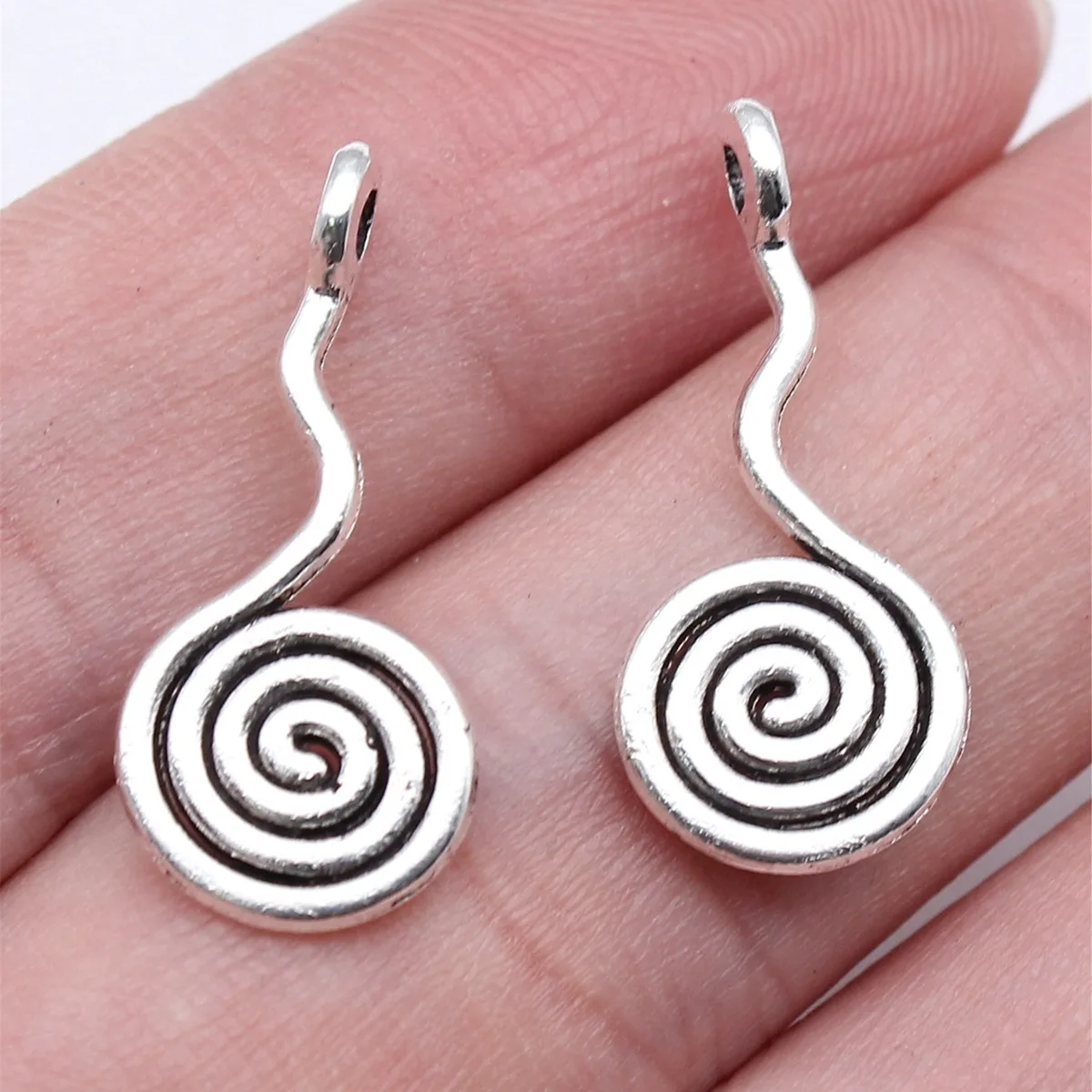 WYSIWYG 20 sztuk 24x11mm antyczne srebro kolor spirala Vortex Charms Swirl Charms wisiorek dla DIY tworzenia biżuterii komponenty do biżuterii