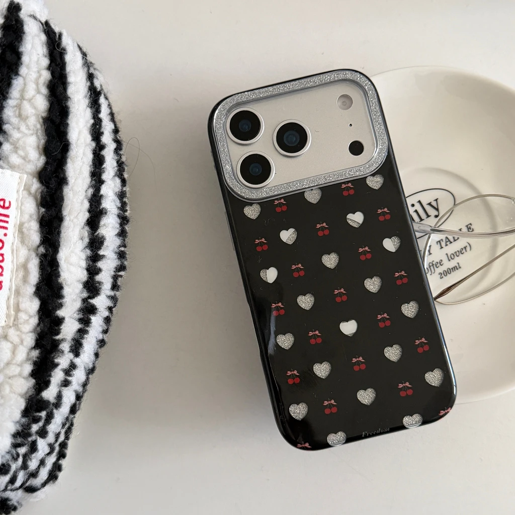 

Модный полноэкранный черный вишневый блестящий чехол Love Heart с магнитной беспроводной зарядкой для телефона iPhone 17, 16, 15, 14 Pro Max