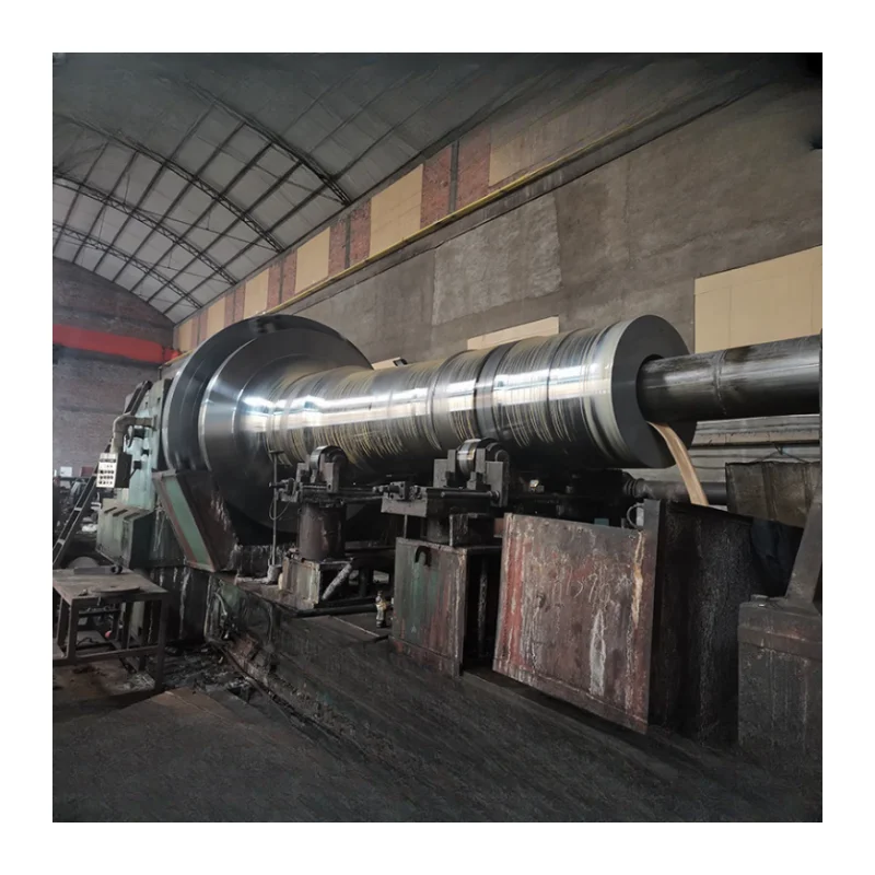 Usinagem personalizada de fábrica Forjando eixo principal da turbina eólica com eixo de flange grande para energia eólica
