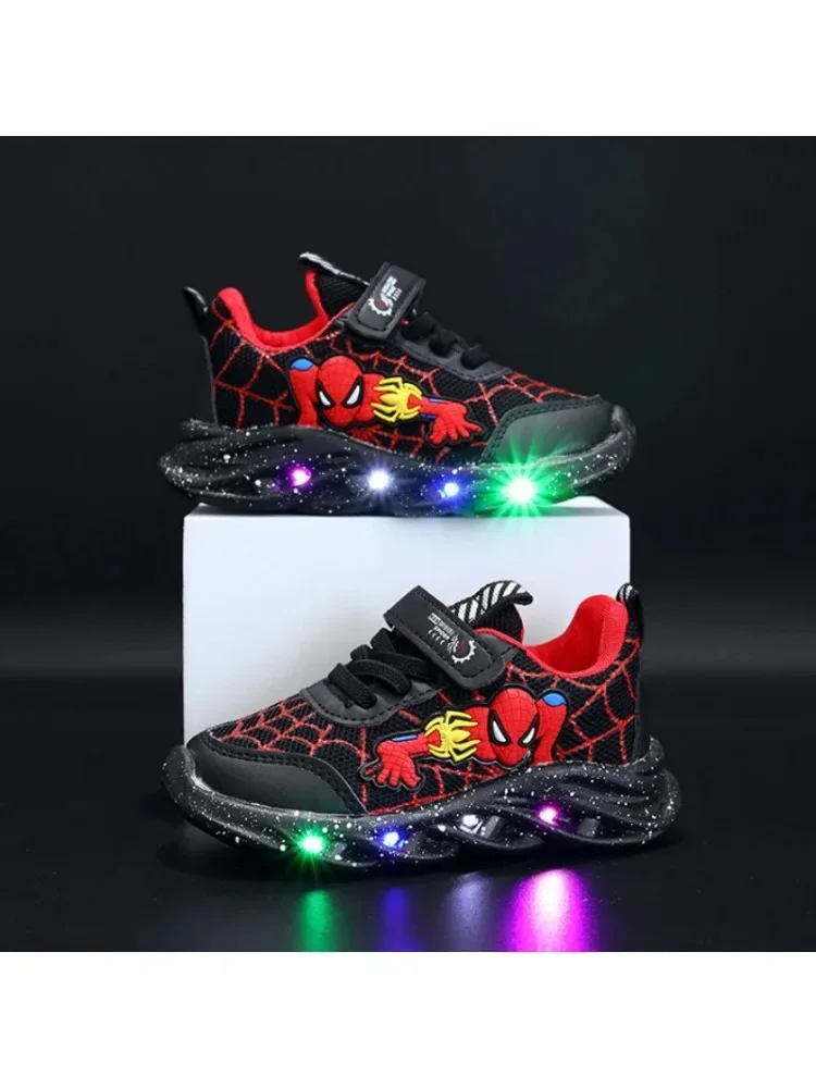 Printemps automne garçons Spiderman maille respirant chaussures de Sport Disney LED enfants baskets enfants chaussures décontractées chaussures lumineuses pour 0-6Y