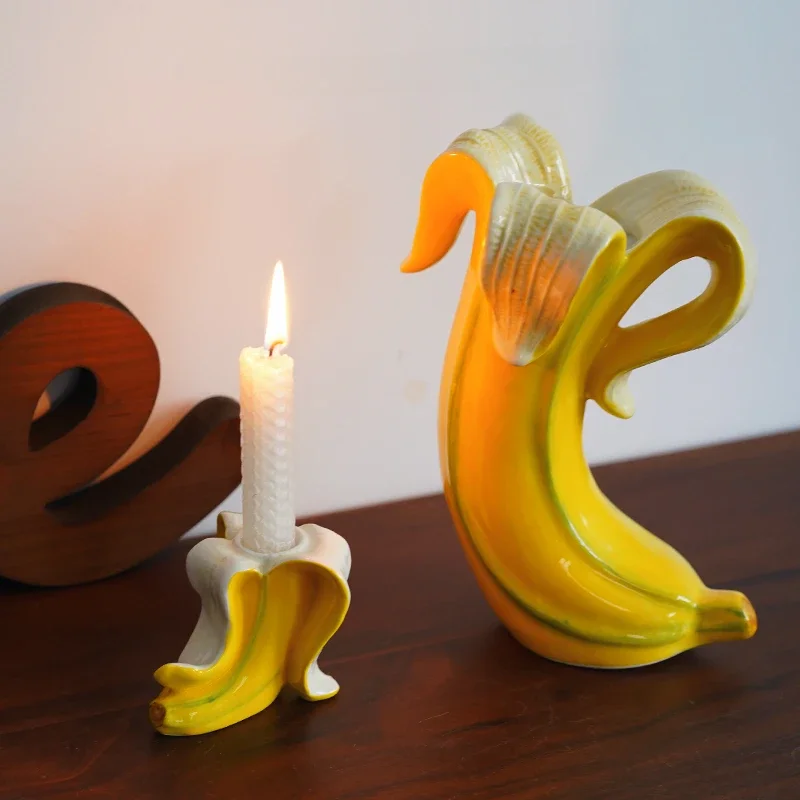 Arte creativa candeliere ceramica a forma di Banana cartone animato banane divertenti portacandele accessori per la decorazione della casa di