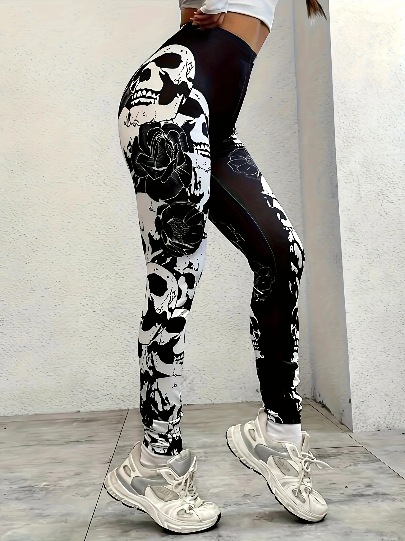 

Women's Tight Camouflage Skull Head Digital Print, Casual High-waist Sports Leggings, Comfortable and Suitable for All Seasons