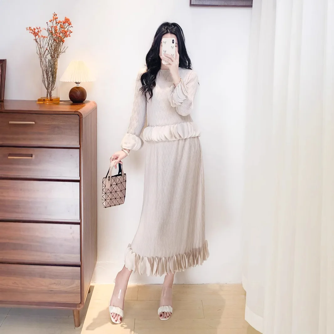 Top de manga de pétalo con cuello redondo + falda de medio cuerpo de Color sólido con cintura elástica conjunto de dos piezas Miyake 2025 novedad de verano traje de mujer