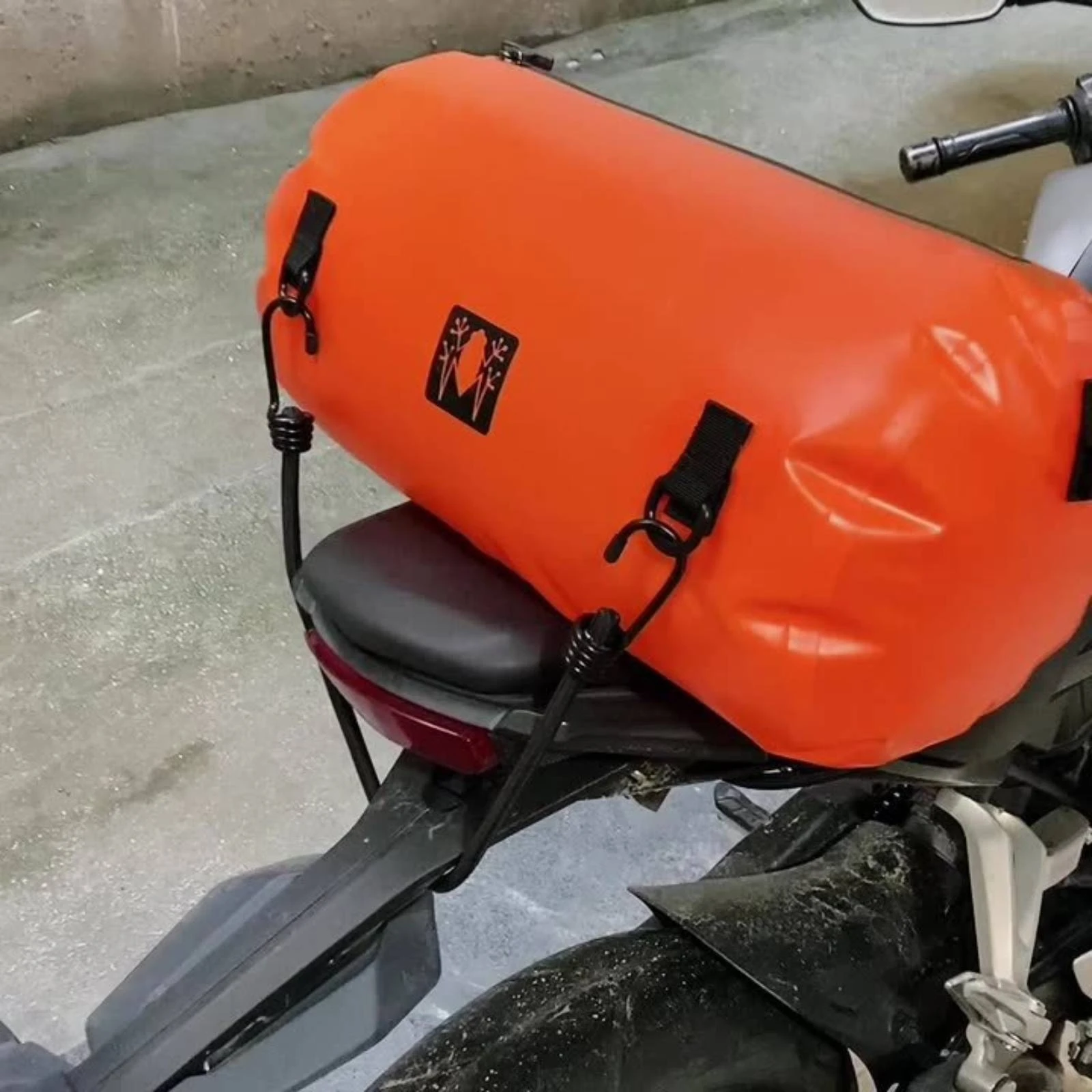 Motorcycle Tail Bag Waterproof - đánh giá và giá Motorcycle Tail Bag Waterproof Roll Top