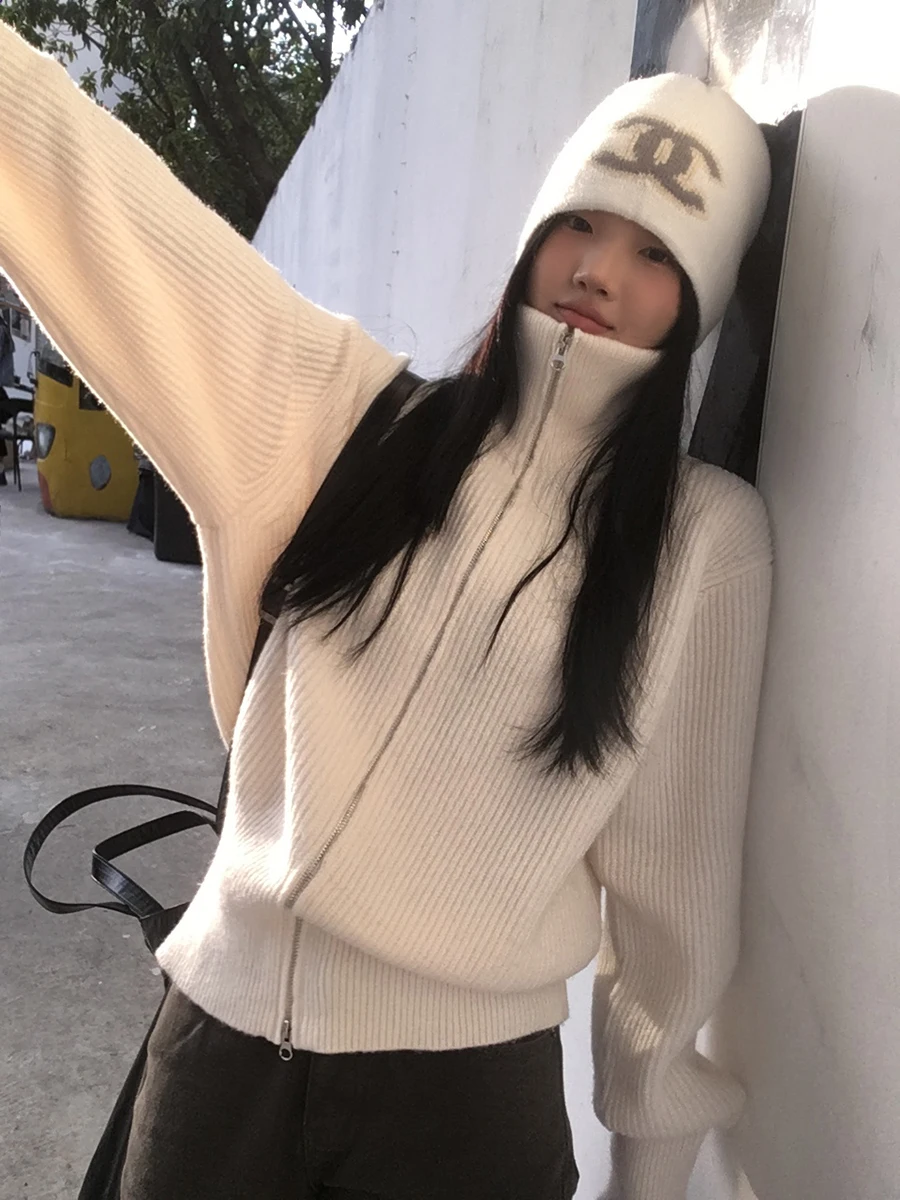 Red Celebri Studio Women's Knitwear Cardigan Winter 2025 New Design Slimming Outerwear Casual Straight Cut Polyester Fiber