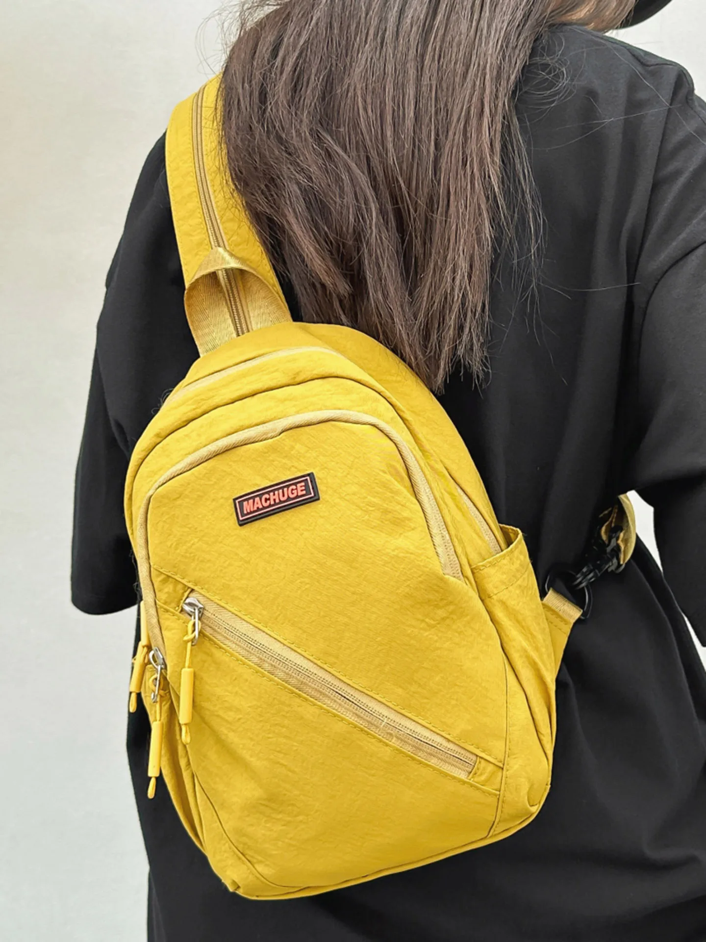 women's-crossbody-bag-small-lightweight-large-capacity-riding-running-sports-backpack-single-shoulder-sling-bag-leisure-style