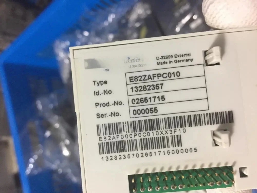 E82ZAFPC010   MODULE  ,   In good working condition, free shipping    a