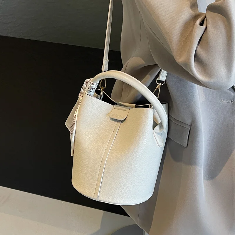 Simple Large Capacity Ladies Bucket Bag Simple Senior Girls Shoulder Crossbody Bag Daily Casual Commuter Bag Ribbon Decoration