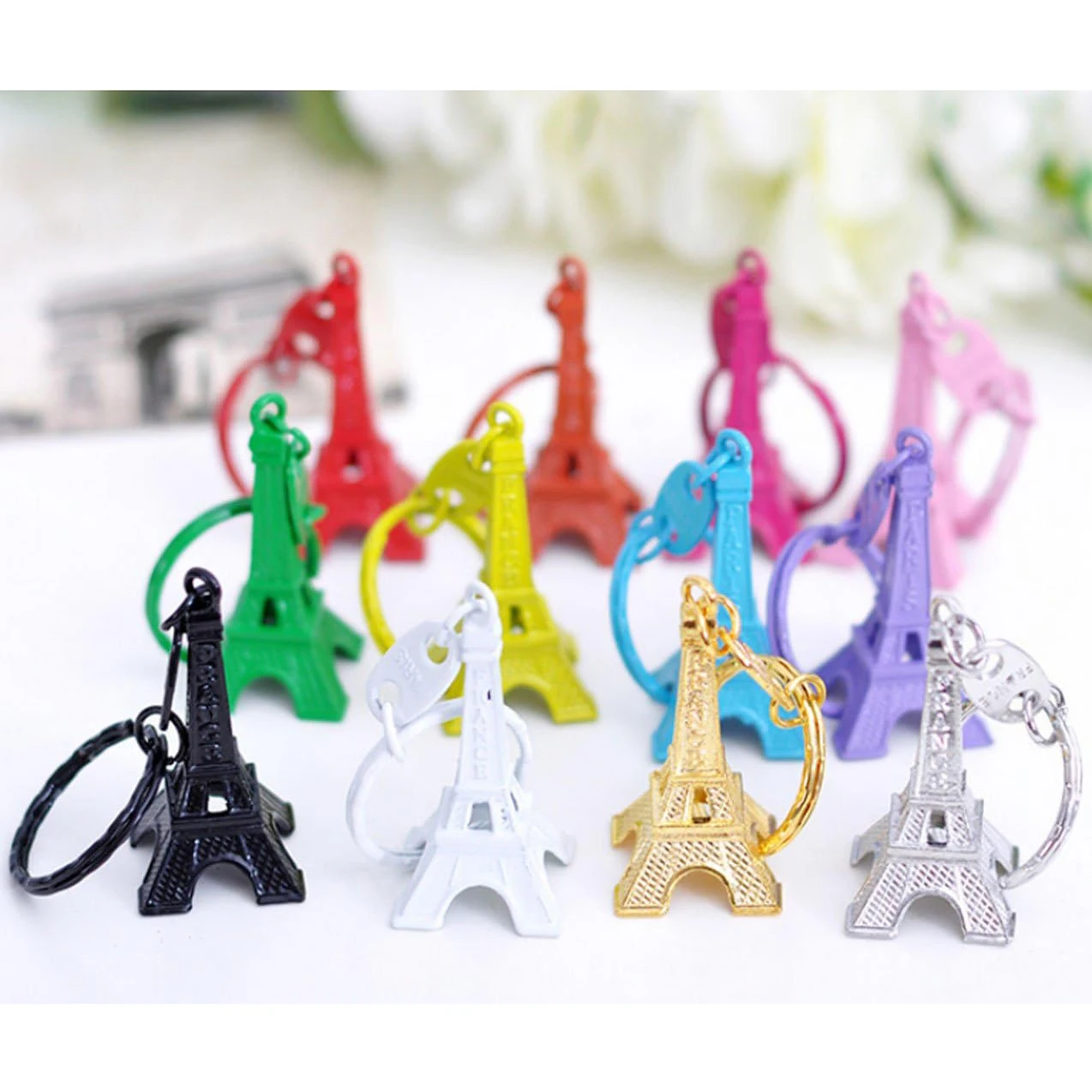 80Pcs 10 Colors Paris Retro Mini Eiffel Tower Model Cute Keychain Keyring Keyfob Gift