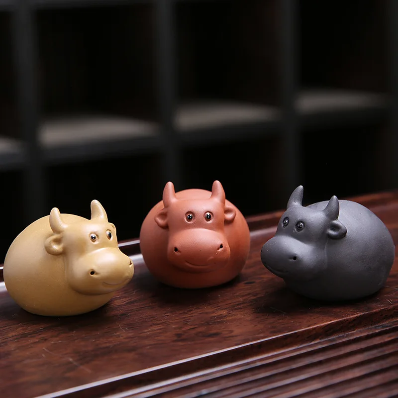 Purple Clay Mini Cow Tea Pet Handmade Collectible Figurine Kung Fu Tea Tray Teaware Household Table Craft Decor Accessory Gift