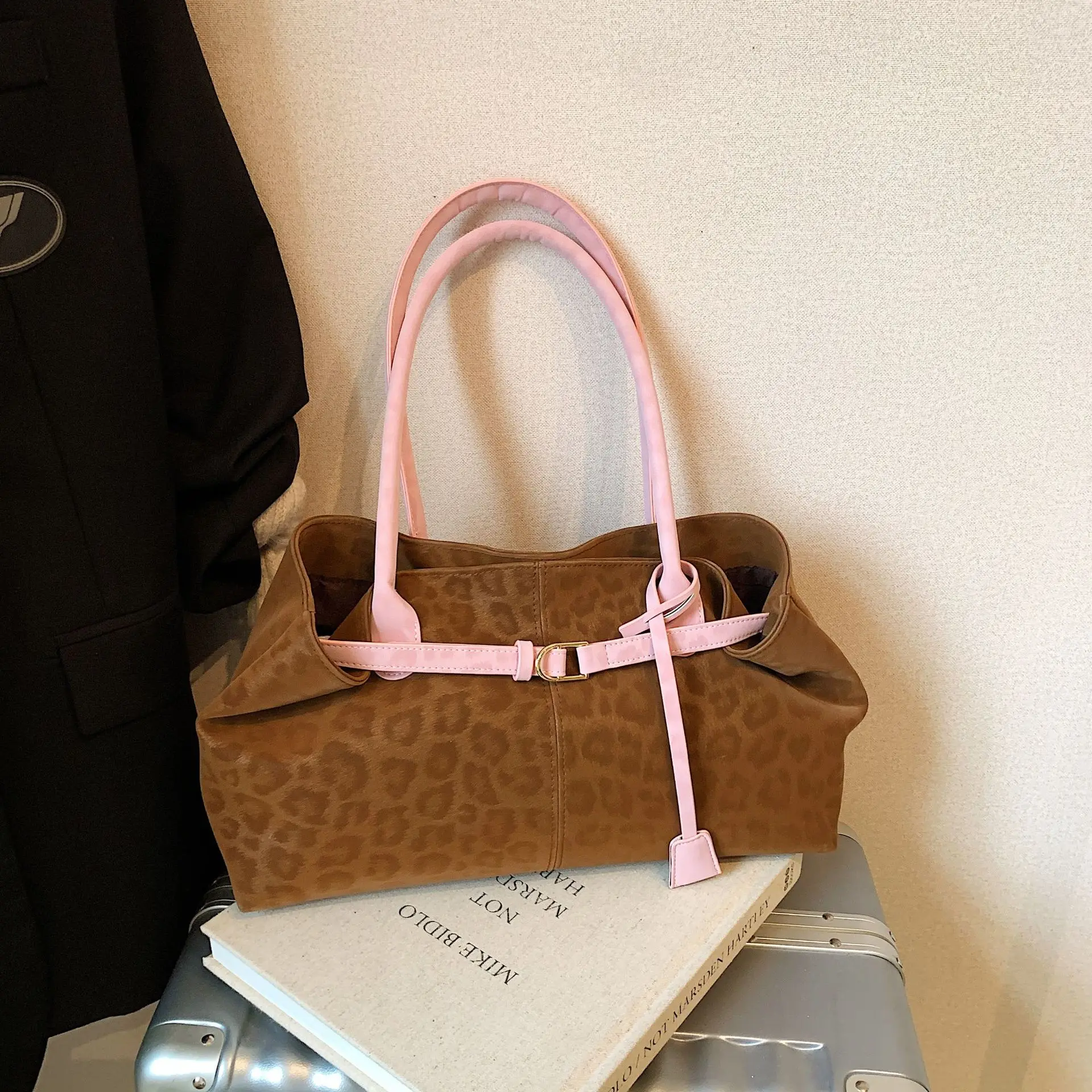 

2025 Spacious Work Tote Bag, 15L Underarm Office Purse for Women, Multi-Way Shoulder Bag & Handbag with Organizer