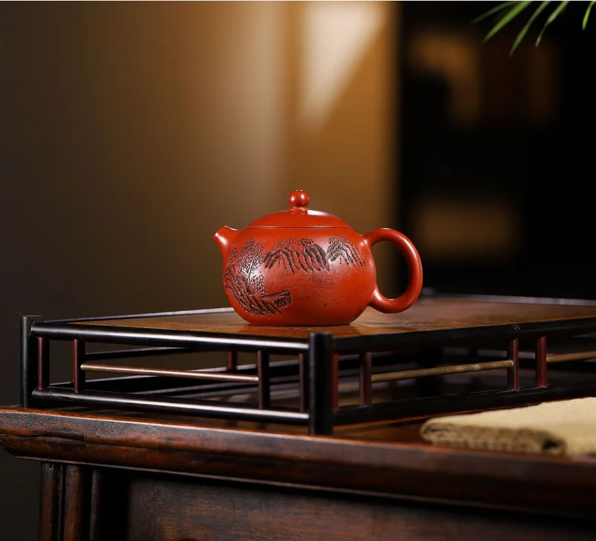 

1pcs teapot Yixing Purple Clay Pot Small Capacity Raw Mineral West Beauty Pouring Kung Fu Tea Set tea pot